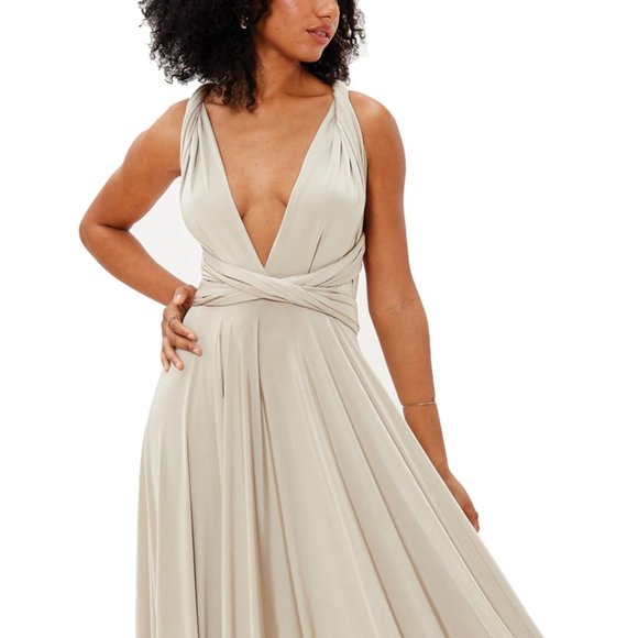 Classic Ballgown by Twobirds - Picture 3 of 13